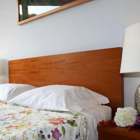 Anthero Quental Boutique Apartment *